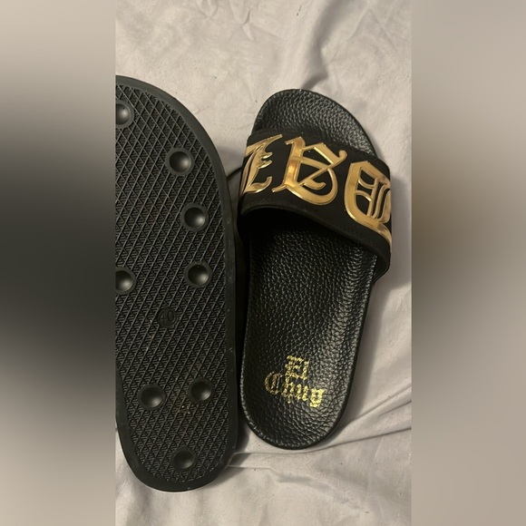 Chuy slides - Picture 3 of 3